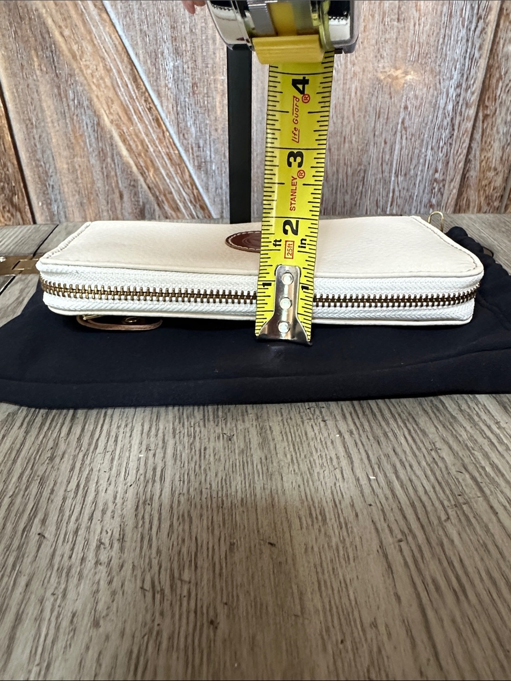 Mercedes Benz Cream Pebbled Leather Zippered Wallet Clutch - Picture 14 of 15